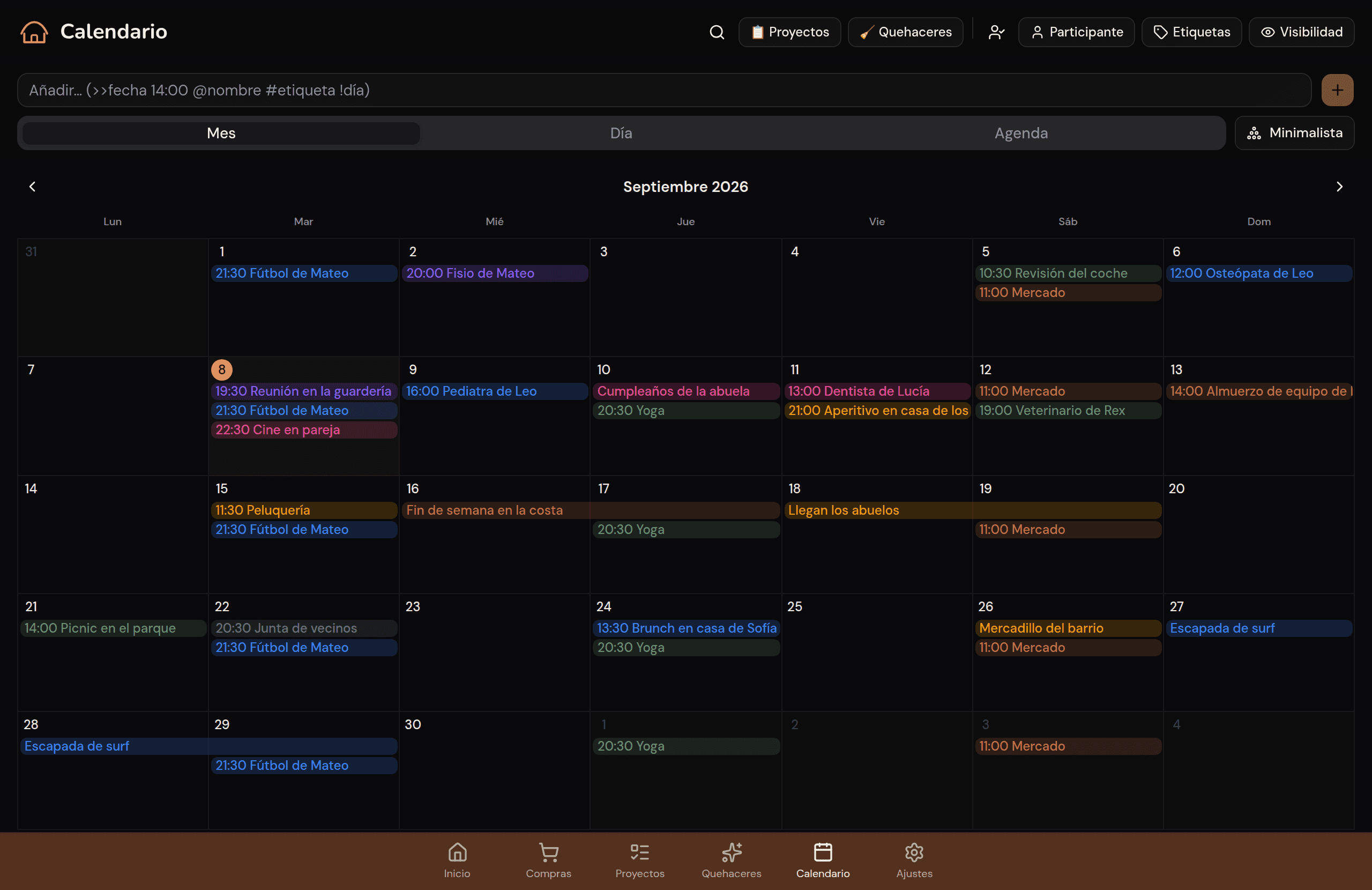 Calendario de Kotidy en pantalla grande, vista mes con los eventos del hogar